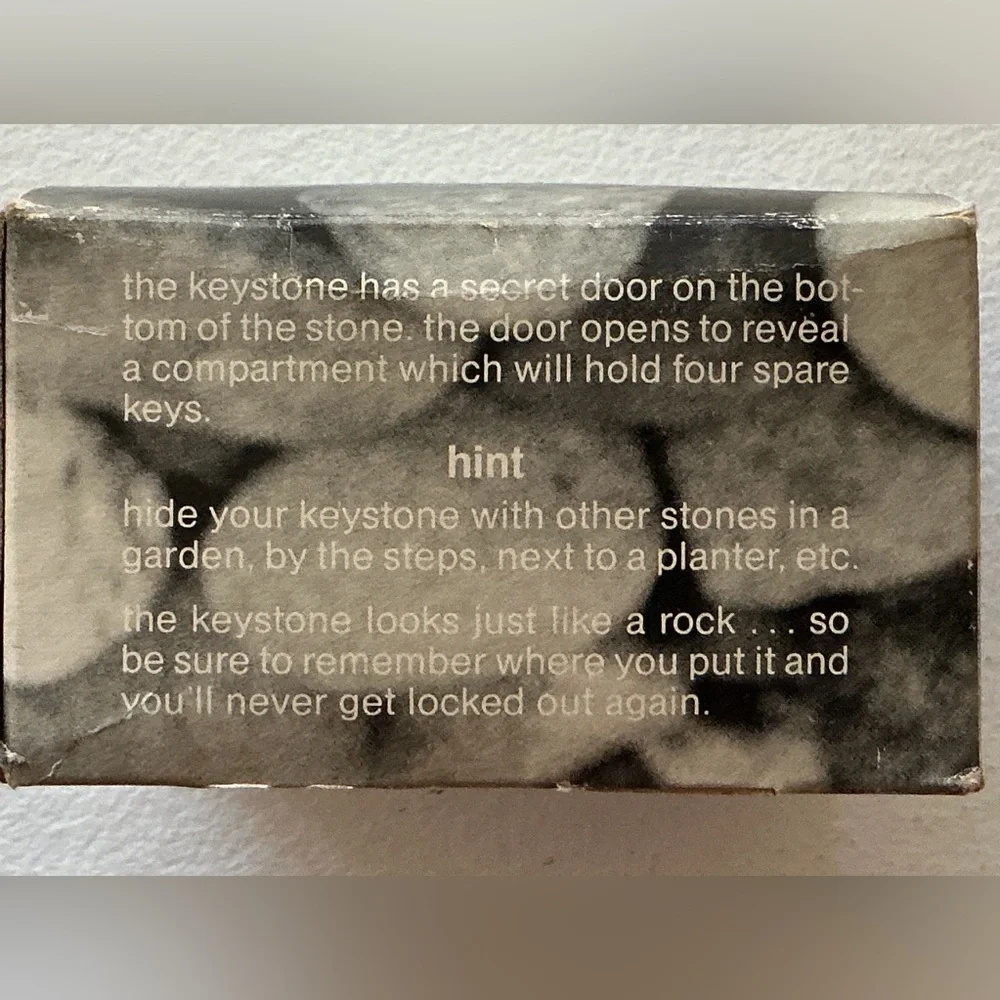VINTAGE HIDE A KEY ROCK - Picture 7 of 10